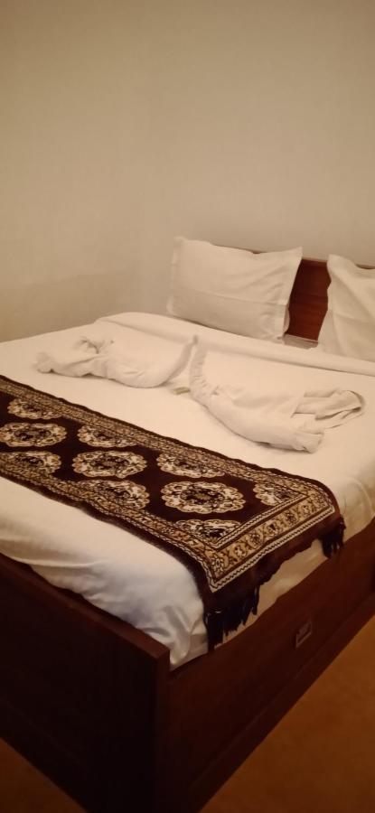 French Rivera Guest House Pondichéry Extérieur photo
